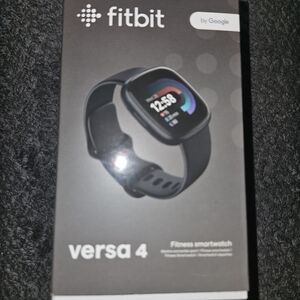 Fitbit versa 4